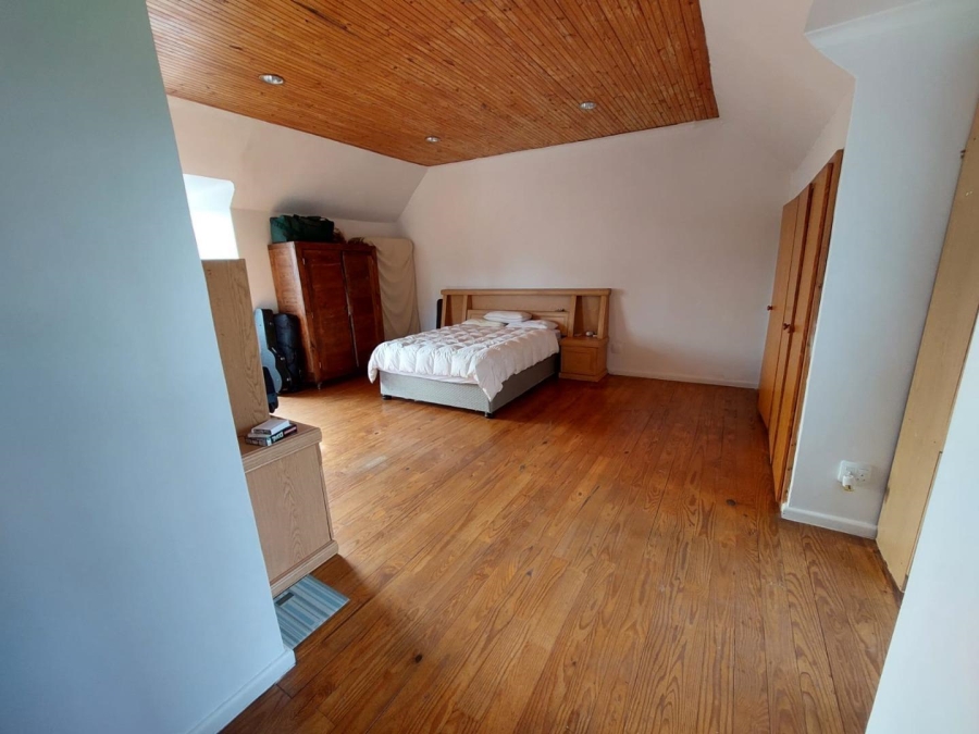 To Let 2 Bedroom Property for Rent in Claremont Western Cape